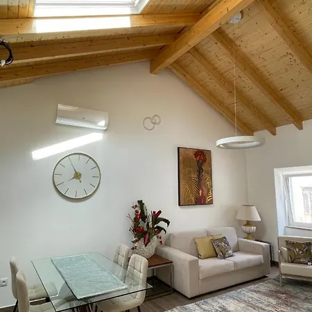 The Orange Tree - Terraco By Live And Абрантиш