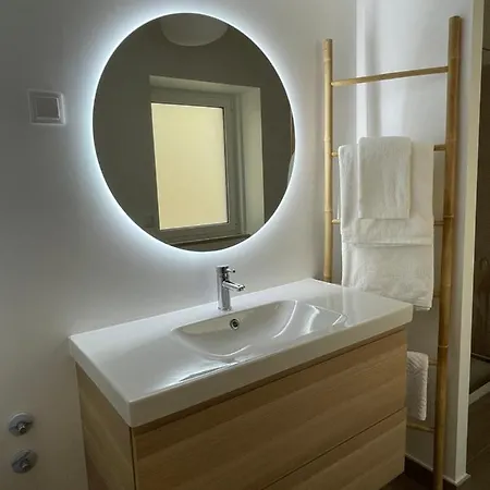 Вилла The Orange Tree - Terraco By Live And Абрантиш