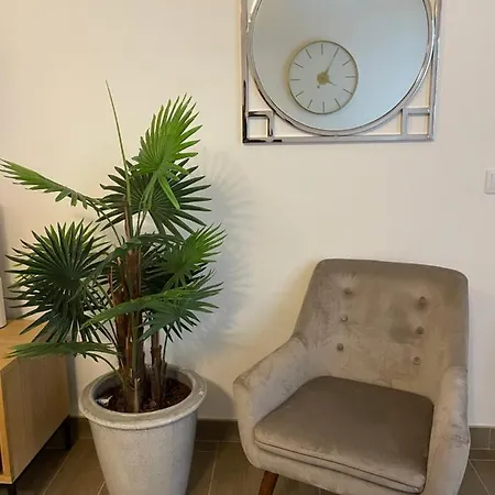 The Orange Tree - Terraco By Live And Вилла Абрантиш